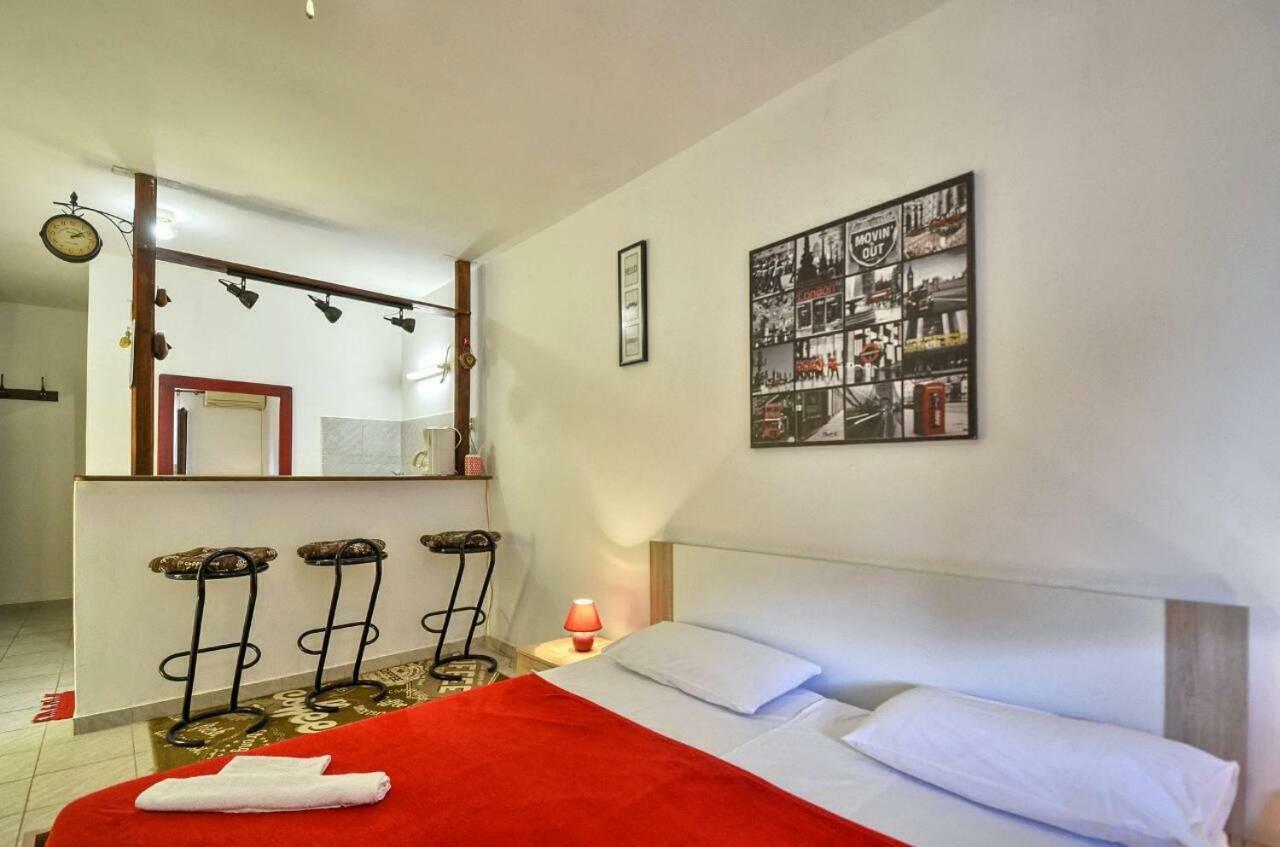 The Big Smile Apartments PUY Exterior foto