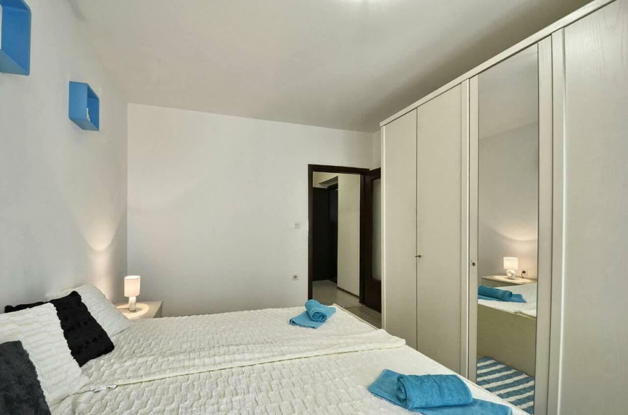 The Big Smile Apartments PUY Exterior foto